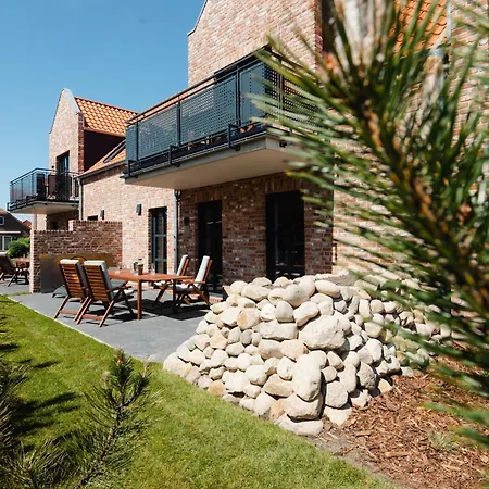 Kuesten Nord - Direkte Wasserlage, Terrasse, 70qm Greetsiel
