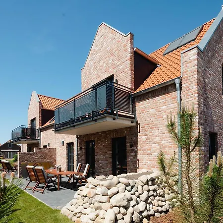 Apartment Küsten Nord - Direkte Wasserlage, Terrasse, 70qm Greetsiel