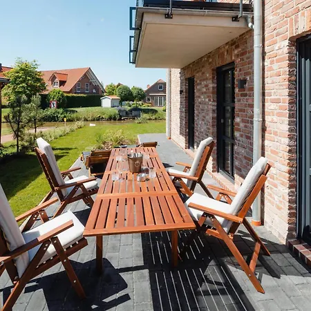 Küsten Nord - Direkte Wasserlage, Terrasse, 70qm * Greetsiel