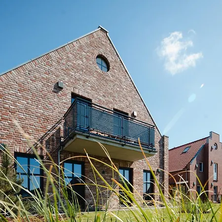 Küsten Nord - Direkte Wasserlage, Terrasse, 70qm Apartment Greetsiel